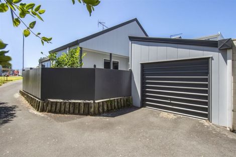 Photo of property in 72a Fourth Avenue, Tauranga, 3110