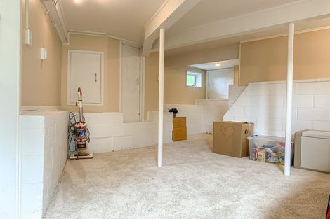 Photo of property in 44 Rimutaka Place, Titirangi, Auckland, 0604