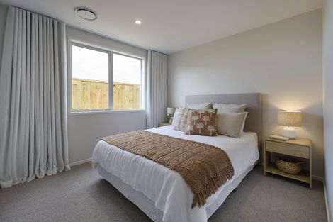 Photo of property in 21 Te Piriti Road, One Tree Point, 0118