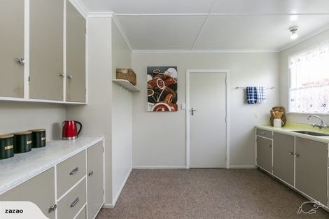 Photo of property in 2/502 Saint Aubyn, Hastings, 4122