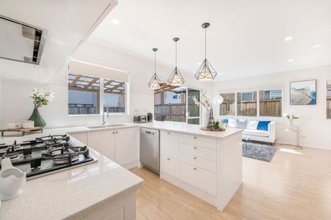 Photo of property in 24 Quattro Avenue, Flat Bush, Auckland, 2019