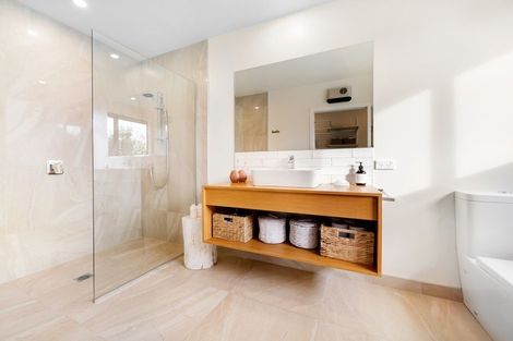 Photo of property in 8 Ellesmere Avenue, Jacks Point, Queenstown, 9371