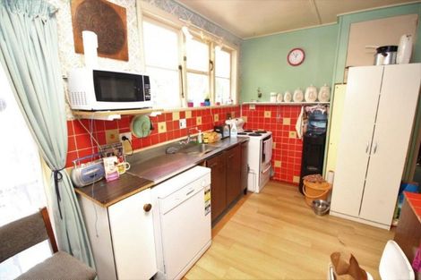 Photo of property in 88 Avenue Road, Foxton, 4814