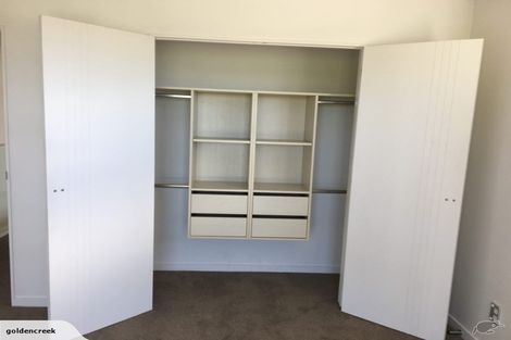 Photo of property in 16 Peony Mews, Oteha, Auckland, 0632