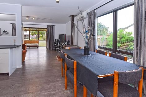 Photo of property in 12 Seaward Place, Wattle Downs, Auckland, 2103