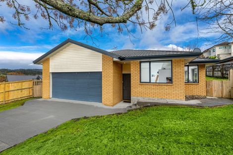 Photo of property in 47 San Marino Drive West, Henderson, Auckland, 0612