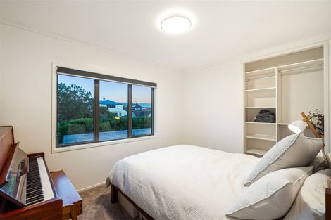 Photo of property in 1/16 Gordon Avenue, Milford, Auckland, 0620