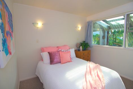 Photo of property in 33 Point Wells Road, Point Wells, Warkworth, 0986