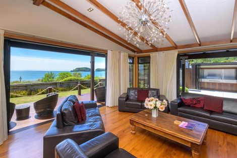 Photo of property in 14 Peninsula Road, Tata Beach, Takaka, 7183