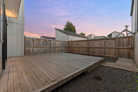 Photo of property in 55 Kairakau Street, Papakura, 2110