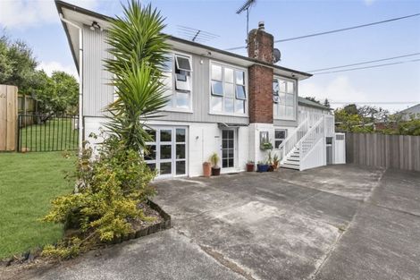 Photo of property in 13 Gunson Road, Mount Wellington, Auckland, 1060