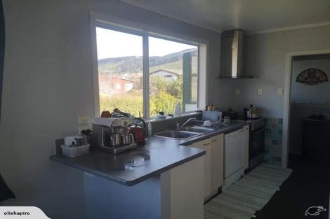 Photo of property in 35a Ranui Terrace, Tawa, Wellington, 5028