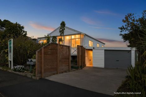 Photo of property in 17 Tui Grove, Paihia, 0200