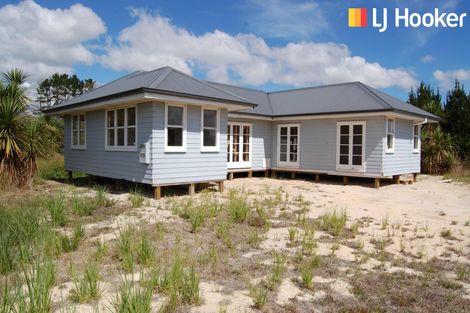 Photo of property in 960a Oneriri Road, Kaiwaka, 0573