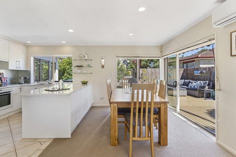 Photo of property in 1/117 Wellington Street, Howick, Auckland, 2014