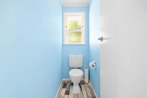 Photo of property in 1/8 Ludlow Terrace, Totara Vale, Auckland, 0627