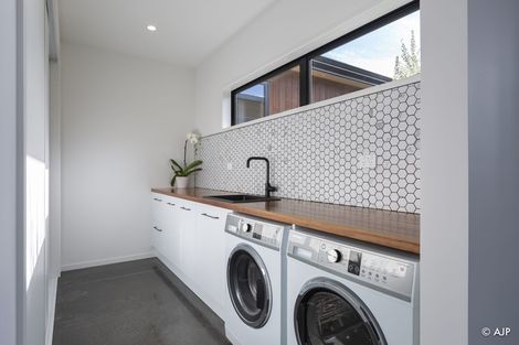 Photo of property in 15 Kotuku Road, Waiuku, 2682