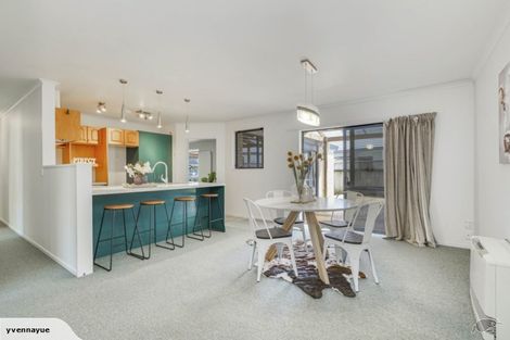 Photo of property in 11 Castlewold Place, Huntington, Hamilton, 3210