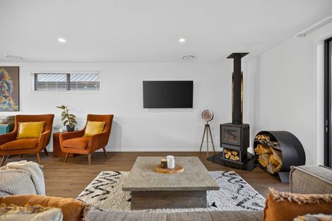 Photo of property in 25 Friesian Close, Jacks Point, 9371