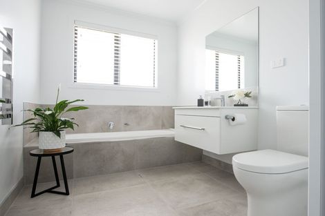 Photo of property in 23 Ocean View Rise, Ruakaka, 0116