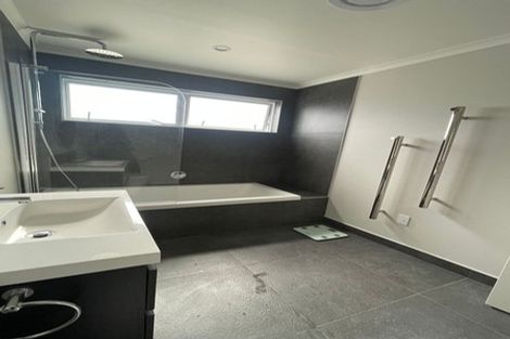 Photo of property in 21 Yulia Road, Flat Bush, Auckland, 2016