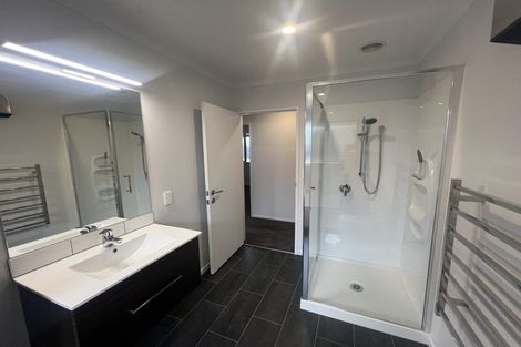 Photo of property in 10 Calder Street, Marshland, Christchurch, 8083