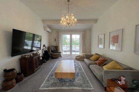 Photo of property in 49 Aurora Terrace, Kelburn, Wellington, 6012