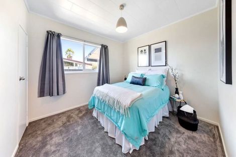 Photo of property in 26 Killington Crescent, Mangere, Auckland, 2022