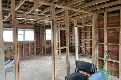 Photo of property in 1/121 Matipo Road, Te Atatu Peninsula, Auckland, 0610