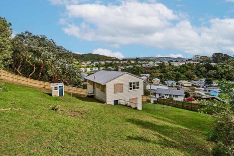 Photo of property in 35 Durham Street, Cannons Creek, Porirua, 5024
