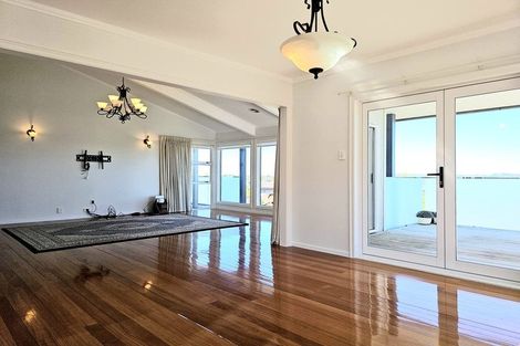 Photo of property in 14 Icarus Place, Half Moon Bay, Auckland, 2012