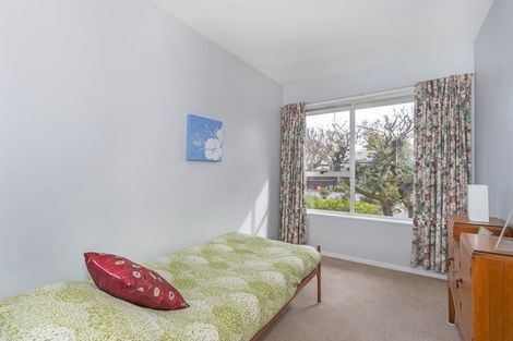 Photo of property in 80 Warren Crescent, Hillmorton, Christchurch, 8025