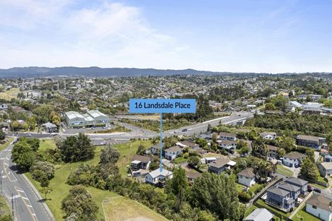 Photo of property in 16 Landsdale Place, Massey, Auckland, 0614