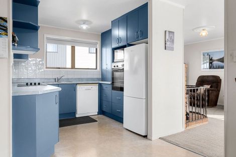 Photo of property in 17 Hibiscus Avenue, Hamilton Lake, Hamilton, 3204