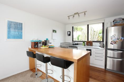 Photo of property in 105 Greenslade Road, Raglan, 3295