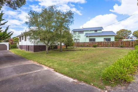 Photo of property in 17 Armagh Road, Blockhouse Bay, Auckland, 0600