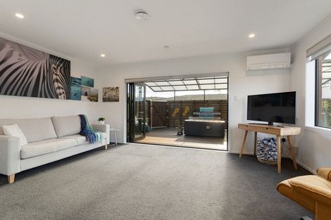 Photo of property in 2/419 Maunganui Road, Mount Maunganui, 3116
