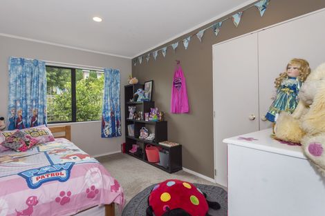 Photo of property in 3 Village Park Drive, Welcome Bay, Tauranga, 3112