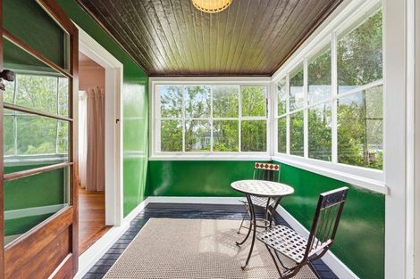 Photo of property in 4 Kent Road, Saint Johns Hill, Whanganui, 4501