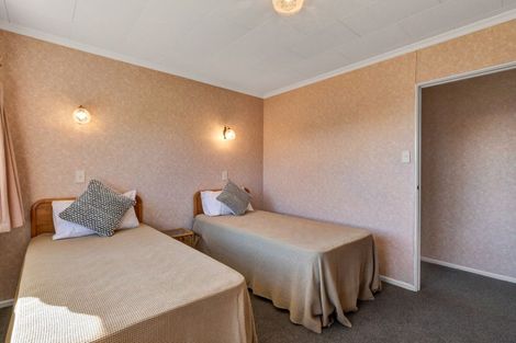 Photo of property in 1/17 Roy Terrace, Moturoa, New Plymouth, 4310