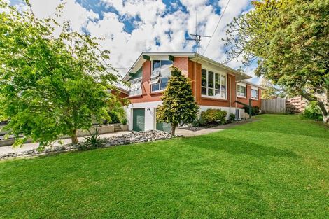 Photo of property in 5 Wanaka Place, Glenview, Hamilton, 3206