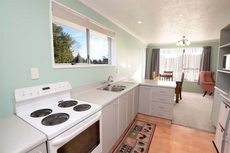 Photo of property in 23 Oakley Crescent, Hornby, Christchurch, 8042