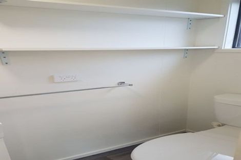 Photo of property in 5 Holgate Avenue, Herald Island, Auckland, 0618