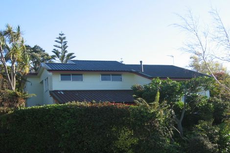 Photo of property in 118 Holborn Drive, Stokes Valley, Lower Hutt, 5019