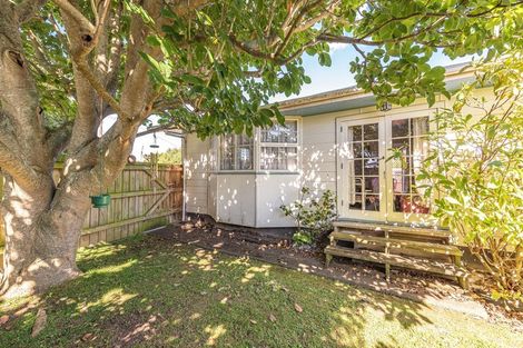 Photo of property in 27 Ward Street, Aramoho, Whanganui, 4500