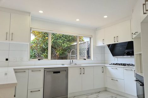 Photo of property in 2/97 Clyde Road, Ilam, Christchurch, 8041