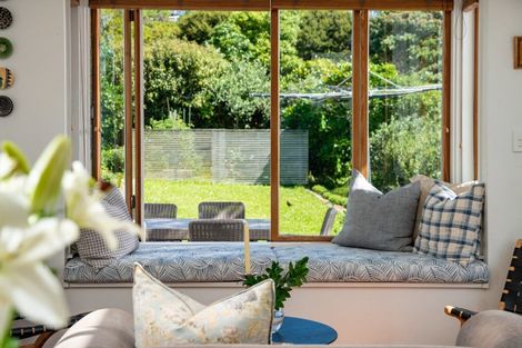 Photo of property in 15 Garfield Street, Brooklyn, Wellington, 6021