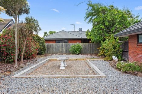 Photo of property in 43 Orlando Crescent, Waimairi Beach, Christchurch, 8083