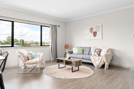 Photo of property in 1/1059 Bank Street, Te Awamutu, 3800