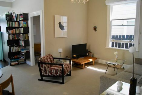 Photo of property in 61 Te Wharepouri Street, Berhampore, Wellington, 6023